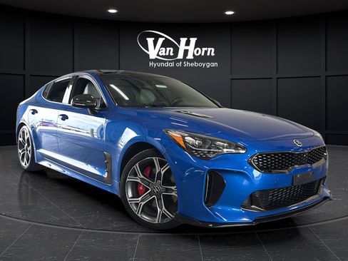 Used 2018 Kia Stinger GT2 AWD/4WD image 1