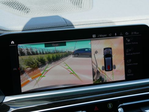 Used 2020 BMW X7 xDrive40i w/ Premium Package AWD/4WD image 17