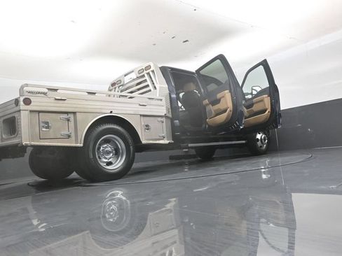 Used 2025 Ford F350 Lariat w/ Chrome Package AWD/4WD image 54