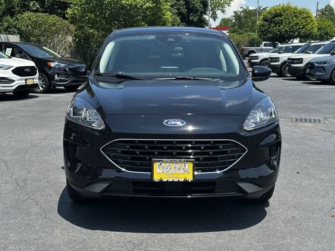 Certified 2022 Ford Escape SE w/ SE Sport Appearance Package AWD/4WD image 2