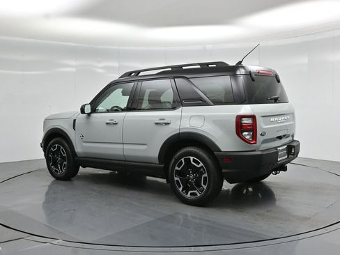 Certified 2022 Ford Bronco Sport Outer Banks w/ Tech Package AWD/4WD image 7