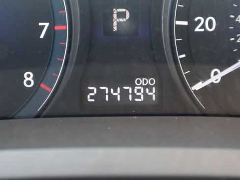 Used 2011 Lexus RX 350 2WD w/ Premium Pkg image 19