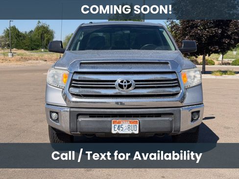 Used 2016 Toyota Tundra SR5 AWD/4WD image 2