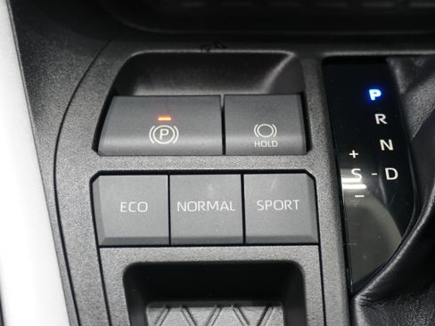 Used 2021 Toyota RAV4 XLE Premium FWD image 22