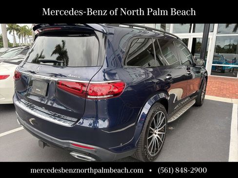 Used 2022 Mercedes-Benz GLS 450 4MATIC image 3