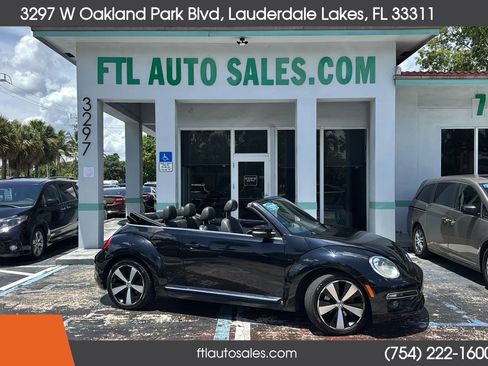 Used 2013 Volkswagen Beetle 2.0T FWD image 1