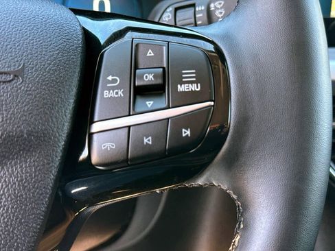 Used 2025 Ford Escape Platinum image 25