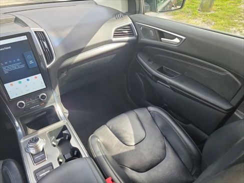 Used 2022 Ford Edge Titanium w/ Equipment Group 301A AWD/4WD image 11