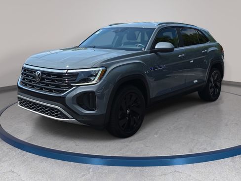 Used 2024 Volkswagen Atlas Cross Sport SE FWD image 1