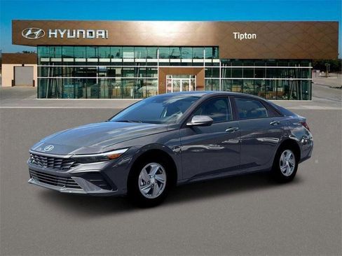 New 2026 Hyundai Elantra SE w/ Cargo Package image 2
