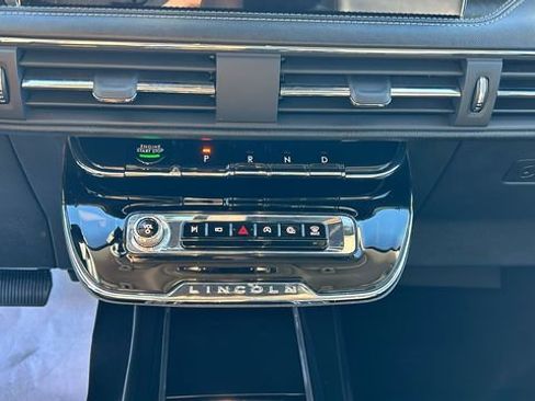 Used 2023 Lincoln Corsair FWD image 21