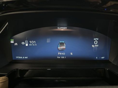 Used 2023 Lincoln Corsair Reserve w/ Equipment Group 202A AWD/4WD image 26