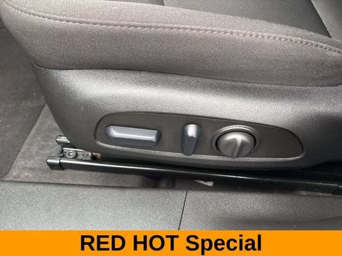 Used 2024 Chevrolet Malibu LS w/ Driver Confidence Package FWD image 12