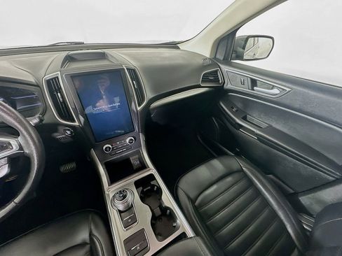 Used 2022 Ford Edge SEL image 11