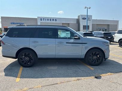 New 2025 Lincoln Navigator Reserve w/ Jet Appearance Package