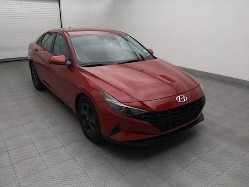 Used 2021 Hyundai Elantra SEL w/ Cargo Package FWD image 13