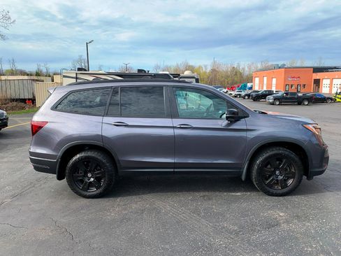 Used 2022 Honda Pilot TrailSport image 3