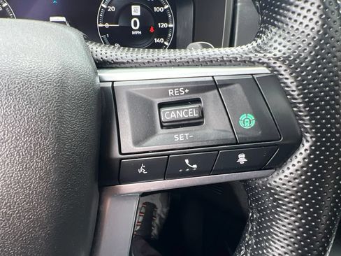 Used 2023 Mitsubishi Outlander SEL AWD/4WD image 53