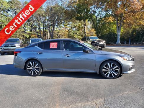 Certified 2022 Nissan Altima 2.5 SR image 2