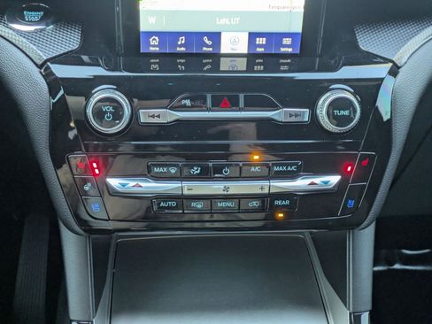 Used 2024 Ford Explorer ST w/ Equipment Group 401A AWD/4WD image 24