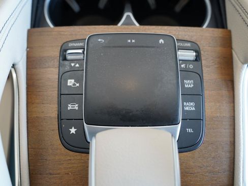 Used 2022 Mercedes-Benz GLS 580 4MATIC image 22