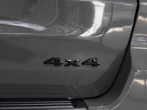 Used 2020 Jeep Grand Cherokee Altitude image 22