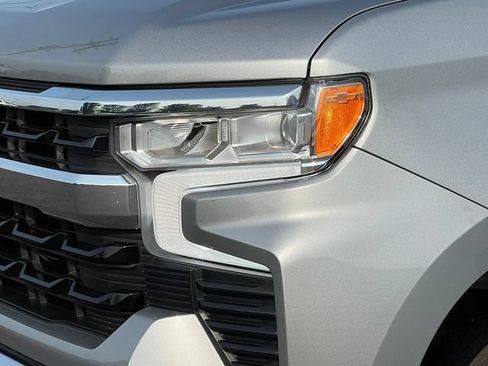 Used 2024 Chevrolet Silverado 1500 LT AWD/4WD image 39