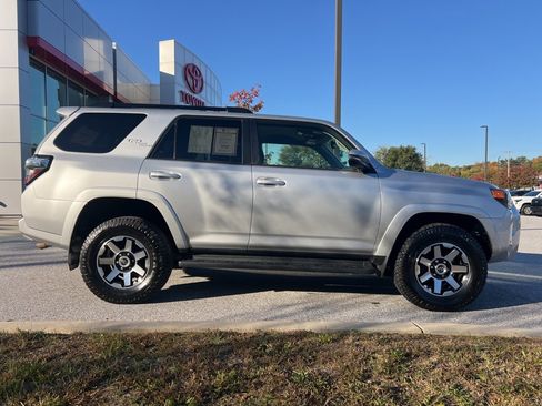 Certified 2022 Toyota 4Runner TRD Off-Road Premium image 2