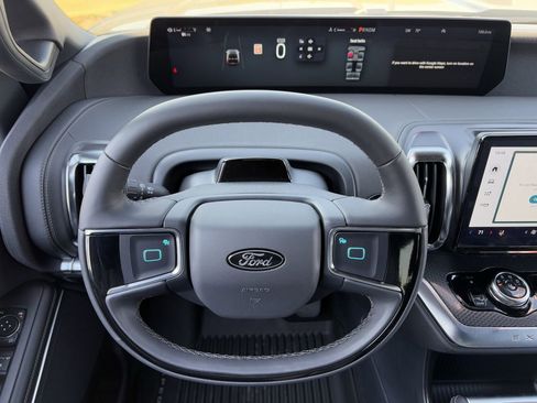 New 2025 Ford Expedition Platinum w/ Stealth Performance Package image 51