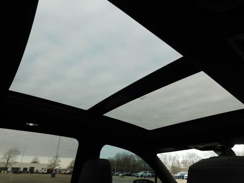 Used 2020 Cadillac XT6 Premium Luxury w/ LPO, Floor Liner Package image 6