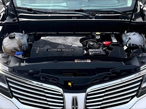 Used 2016 Lincoln MKX Select w/ Select Plus Package AWD/4WD image 33
