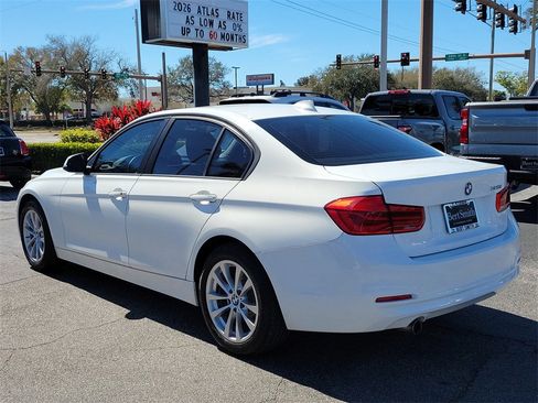Used 2017 BMW 320i Sedan image 4