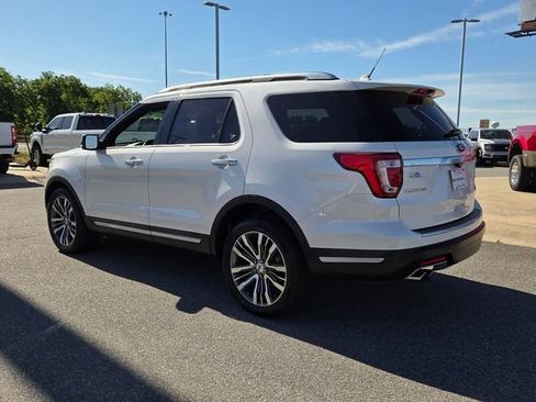 Used 2018 Ford Explorer Platinum AWD/4WD image 9