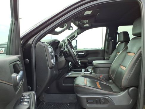 Used 2023 GMC Sierra 2500 AT4 w/ AT4 Preferred Package AWD/4WD image 16