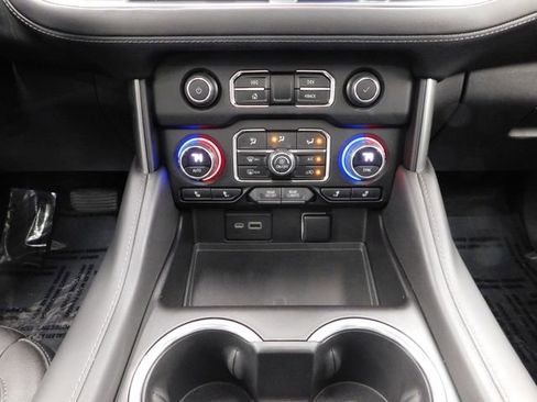 Used 2022 Chevrolet Tahoe LT w/ LT Signature Plus Package image 31