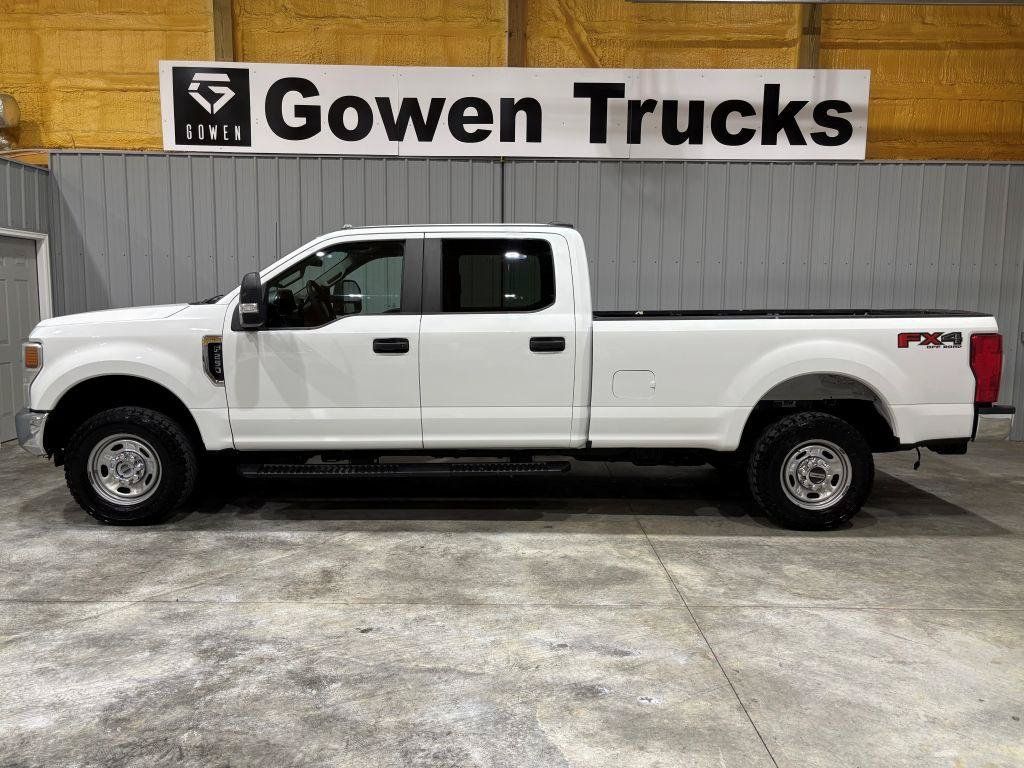 Used 2022 Ford F250 XL w/ Power Equipment Group AWD/4WD image 2