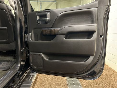 Used 2015 GMC Sierra 2500 Denali w/ Duramax Plus Package AWD/4WD image 15