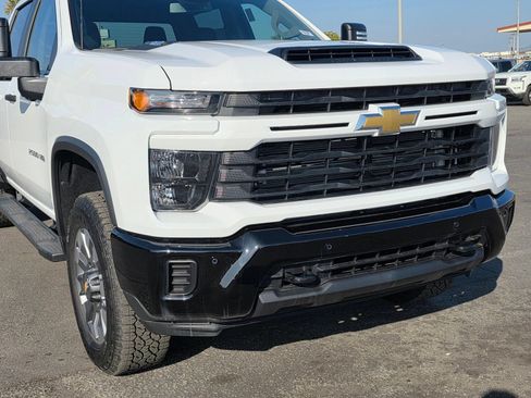 New 2025 Chevrolet Silverado 2500 Custom w/ Custom Value Package RWD image 9