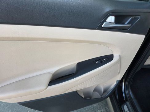 Used 2016 Hyundai Tucson Limited w/ Option Group 03 FWD image 30