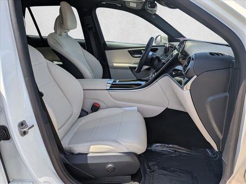 Used 2026 Mercedes-Benz GLC 300 4MATIC image 21
