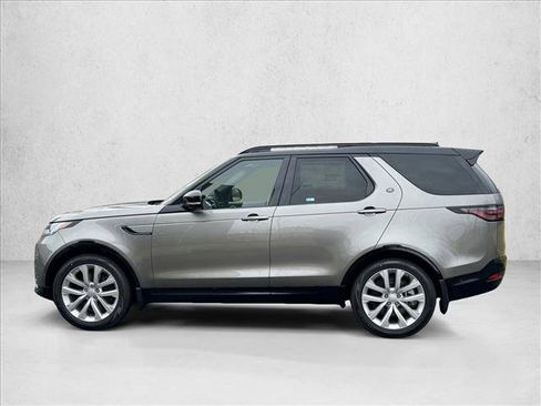 Certified 2024 Land Rover Discovery Dynamic SE image 5
