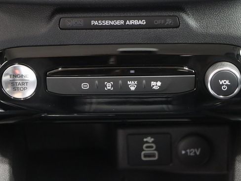 Certified 2024 Ford Escape SE image 22