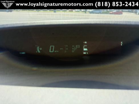 Used 2013 Toyota Prius Three w/ Solar Roof Pkg FWD image 22