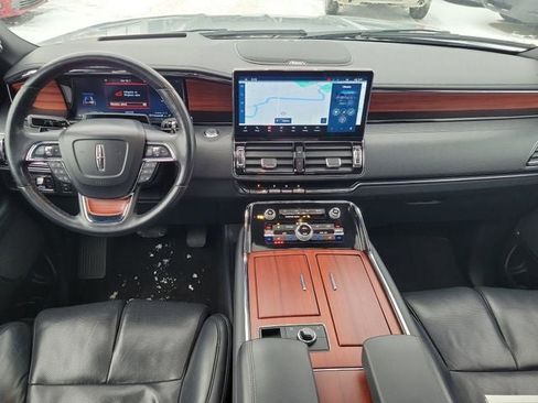 Used 2023 Lincoln Navigator Reserve AWD/4WD image 23