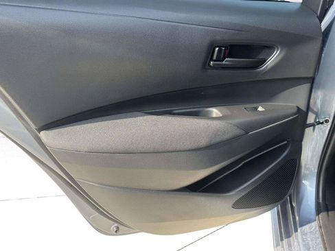 Used 2025 Toyota Corolla LE FWD image 35