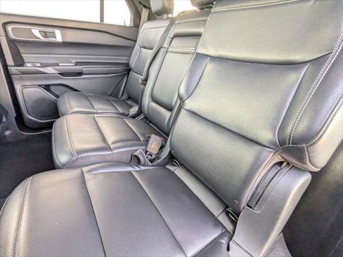 Certified 2020 Ford Explorer XLT w/ Equipment Group 202A image 22