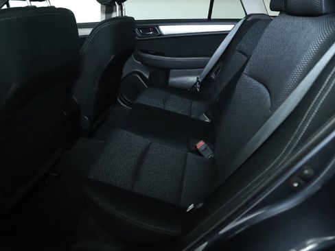 Used 2017 Subaru Outback 2.5i Premium image 17