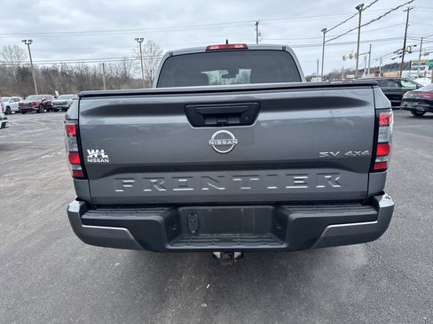 Used 2022 Nissan Frontier SV image 4