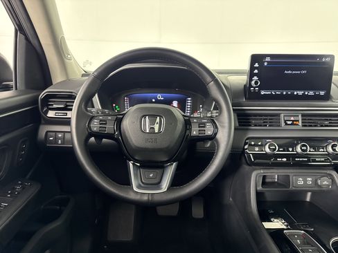 Certified 2023 Honda Pilot Elite image 32
