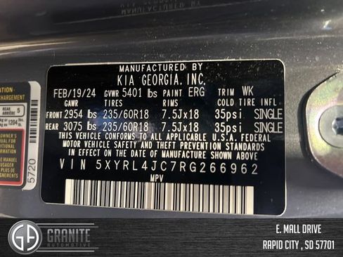 Used 2024 Kia Sorento S FWD image 24